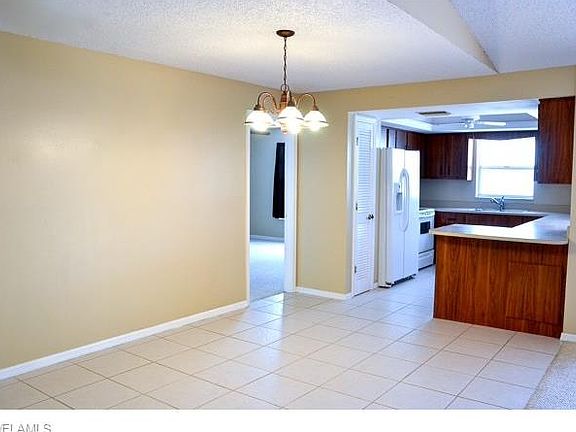 3rd image of 459 SE 17th Pl
