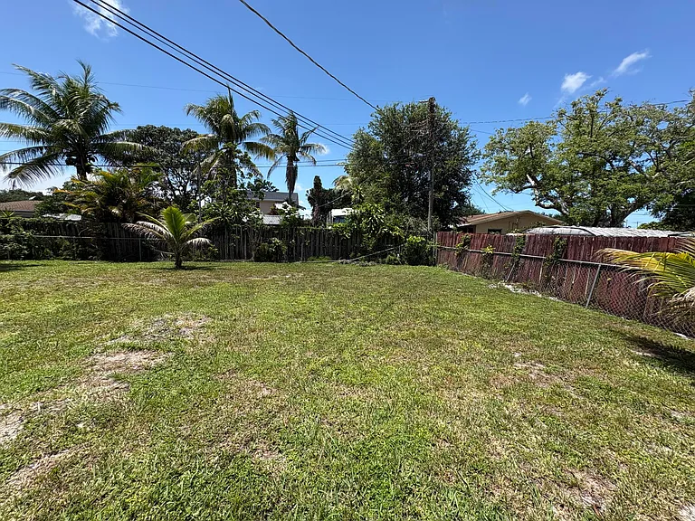 6111 SW 31st St #E — Photo 28