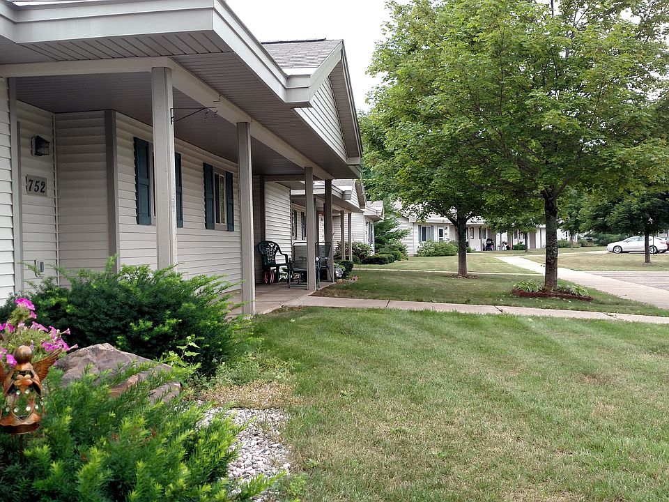 1st image of 200 Lost Creek Dr