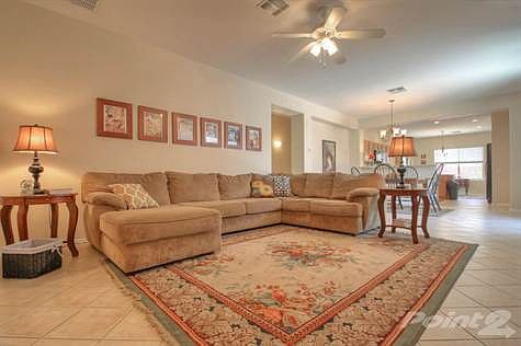 004 Living Room 1