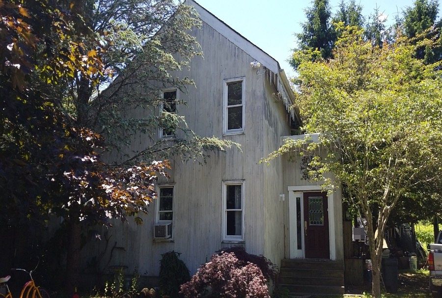 1st image of 42 Bayview Ave