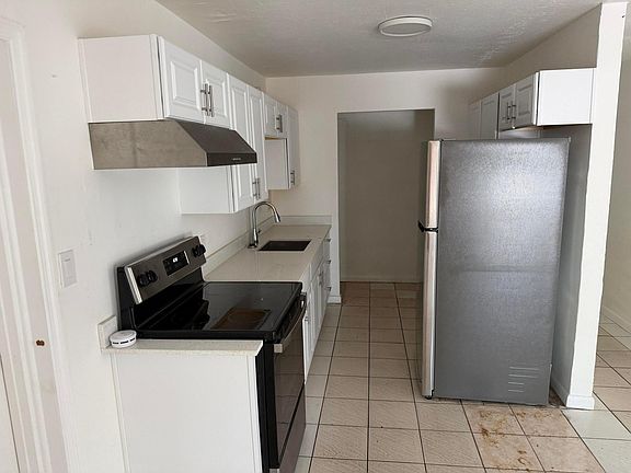 4th image of 115 Maple Avenue