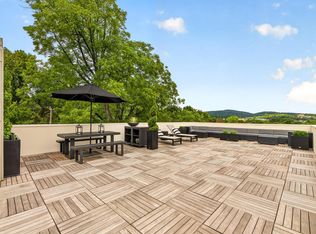 1130 E High St UNIT M, Charlottesville, VA 22902