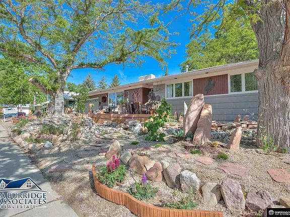 3rd image of 1124 Aspen Dr