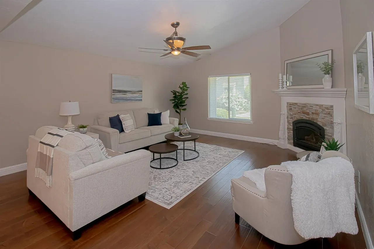 1808 Cougar Lane - 1 — Photo 2