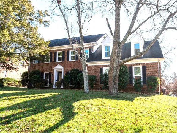 2900 Polo Ridge Ct, Charlotte, NC 28210