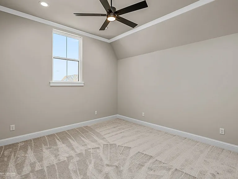 593 Corinth Cir — Photo 18