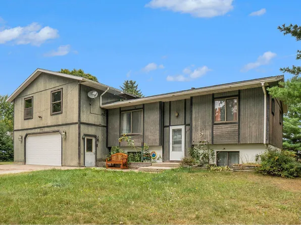 5862 Goodrick Rd, Traverse City, MI 49684