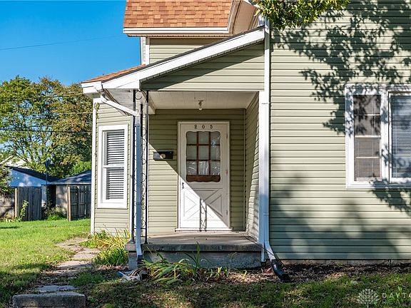 5th image of 205 N Scott St