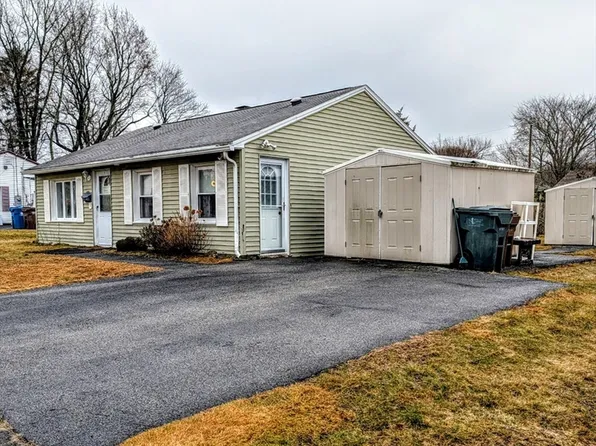 5 Clarendon Rd, Auburn, MA 01501