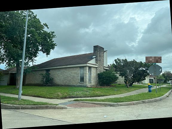 3rd image of 11134 Bellerive Dr