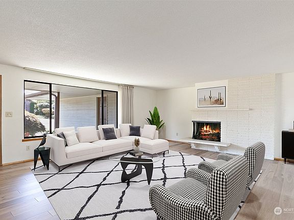 3rd image of 1503 49th Street NE