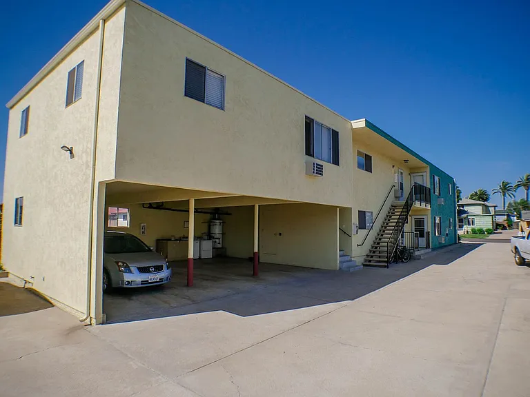 228 Twin Oaks Ave — Photo 34