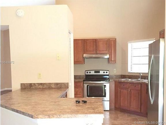 5th image of 5133 NW 51st Ter
