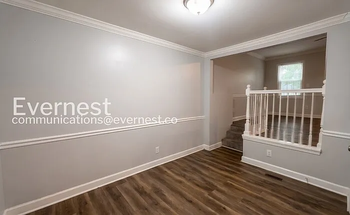 404 Dabney Dr — Photo 10