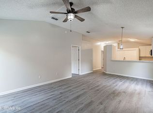 286 Main St, Atlantic Beach, FL 32233