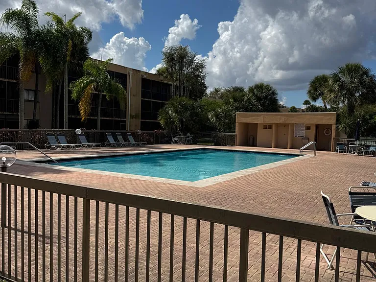 8401 SW 107th Ave #224 — Photo 7