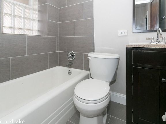 5th image of 3825 N Drake Ave #1622
