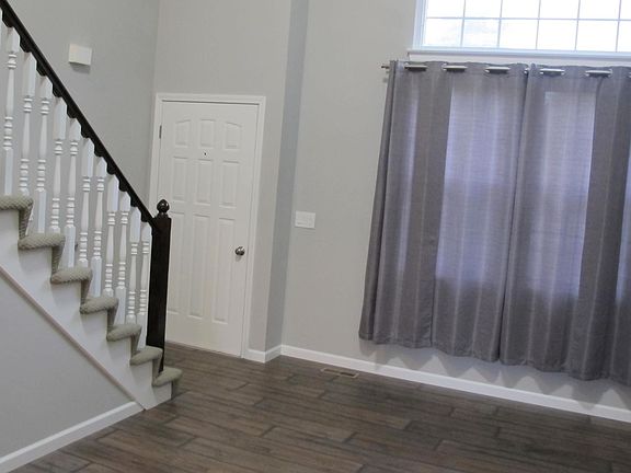 5th image of 7694 W 152nd St