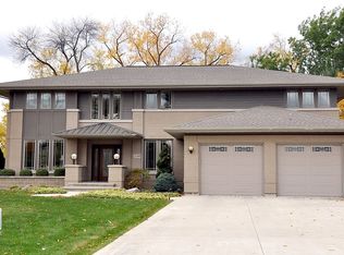 1186 Pages Point Rd, Menasha, WI 54952