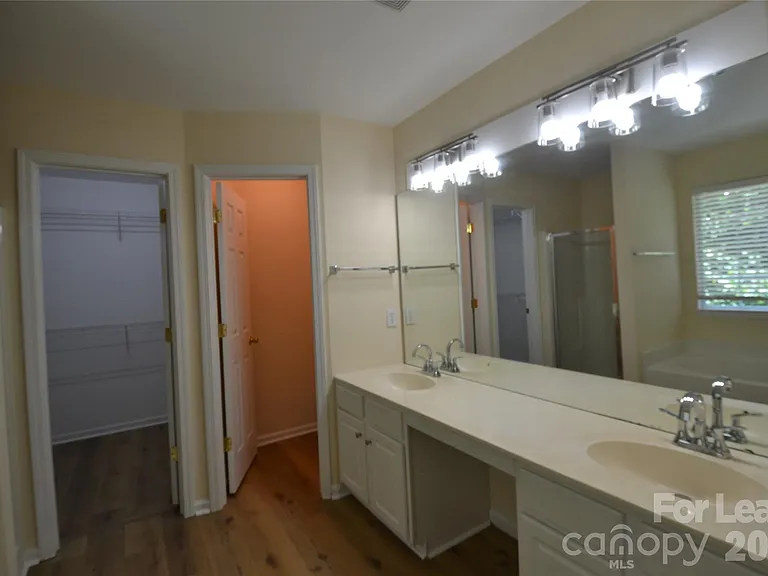 6820 Beverly Springs Dr — Photo 36