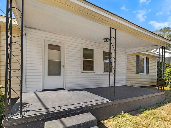 2nd image of 273 Caulder Cir