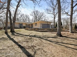 27W781 Washington Ave, Winfield, IL 60190