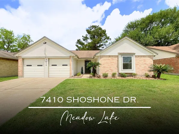 7410 Shoshone Dr, Baytown, TX 77521