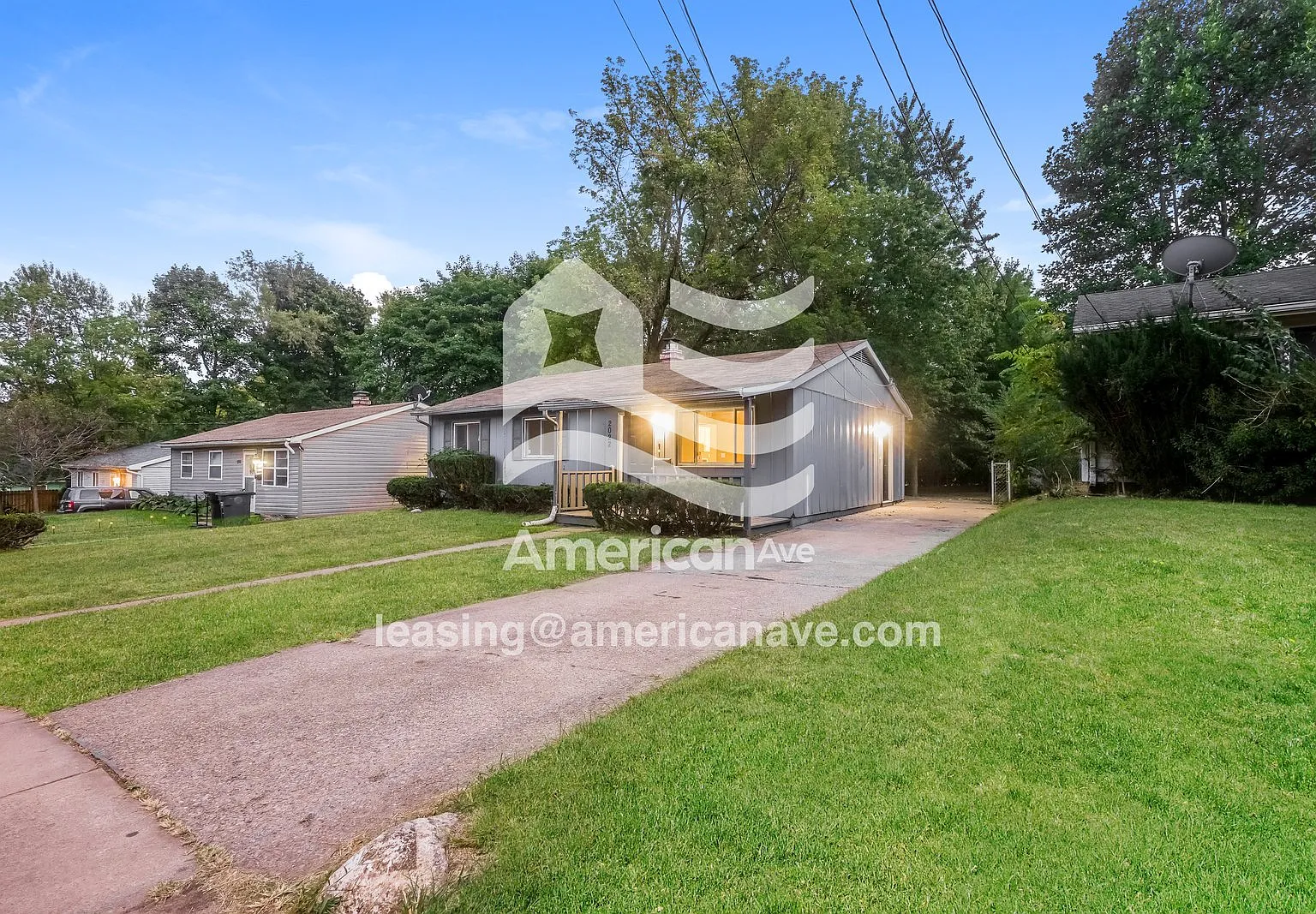 3 bed, 1.0 bath, 936 sqft, $1,365 — Photo 2