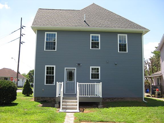 2nd image of 1602 Walnut St