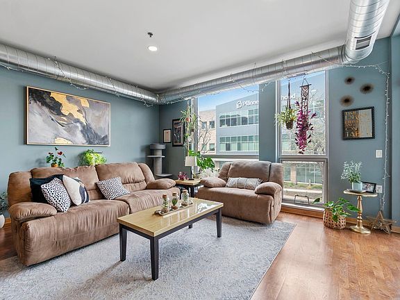4th image of 1211 Lagoon Ave Unit 203