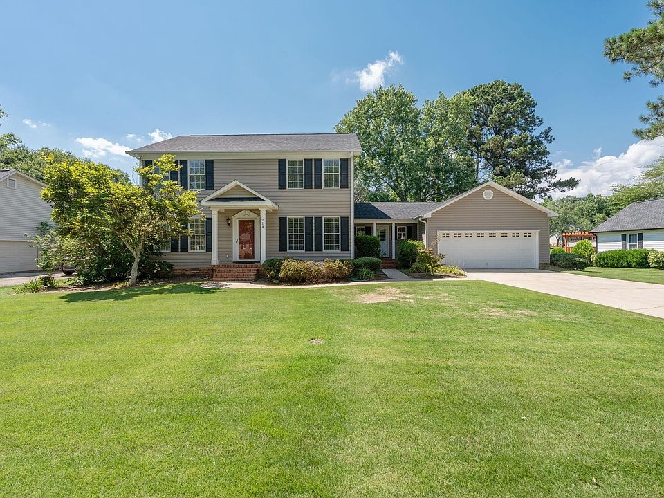 1st image of 214 Stoney Creek Dr