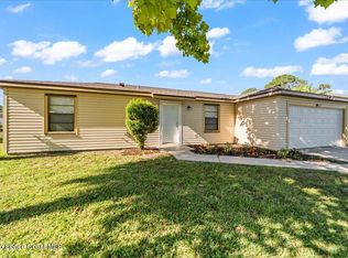 962 Serenade St NW, Palm Bay, FL 32907