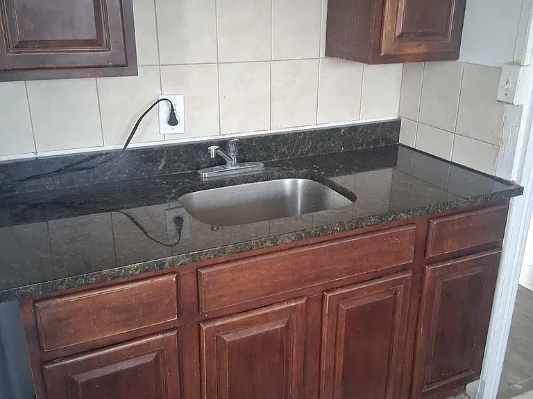 4617 Wayne Ave #6 — Photo 1