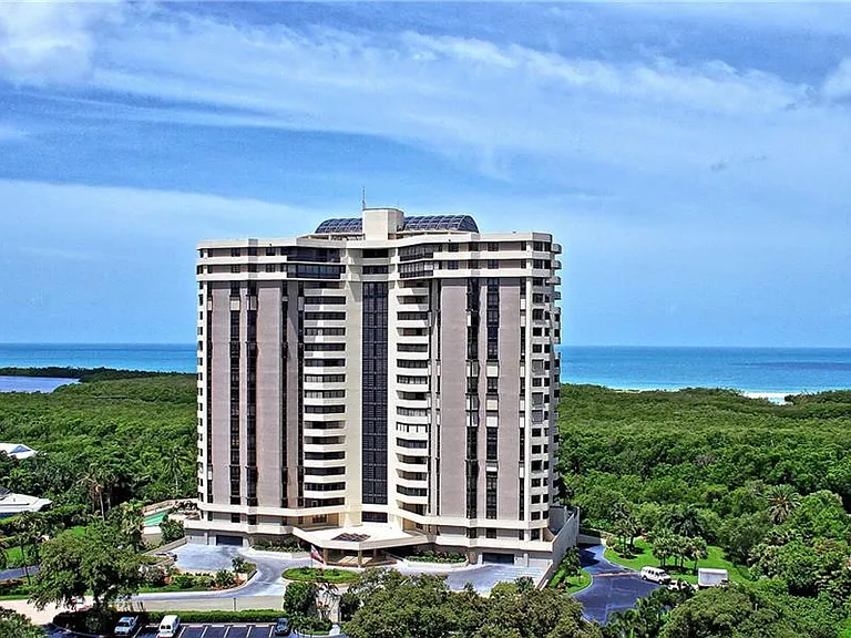 6001 Pelican Bay Blvd #1006 — Photo 3
