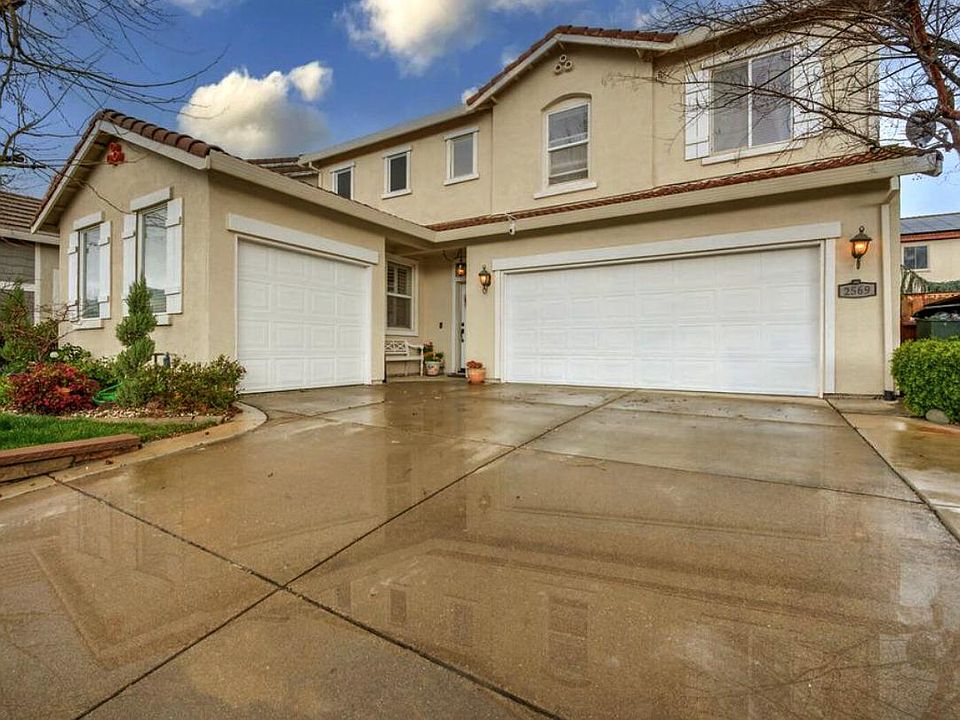 1st image of 2569 Briarton Dr