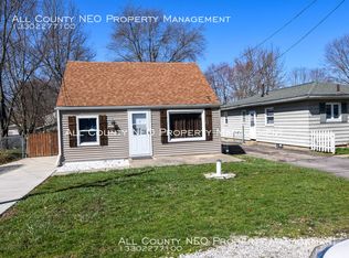 560 Celia Ave, Akron, OH
