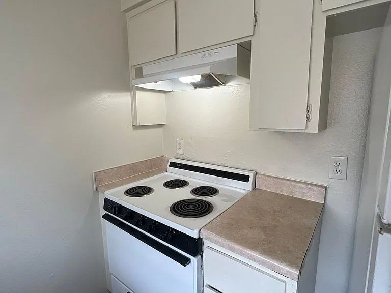 3317 N Pleasant Ave #201 — Photo 7