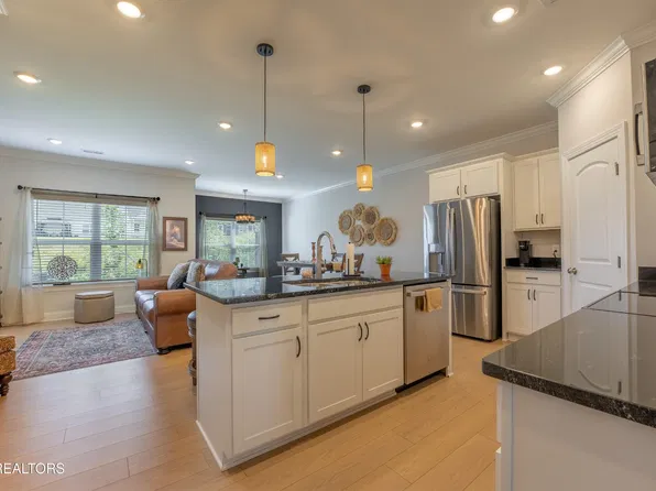 7364 Sun Blossom Ln, Knoxville, TN 37924