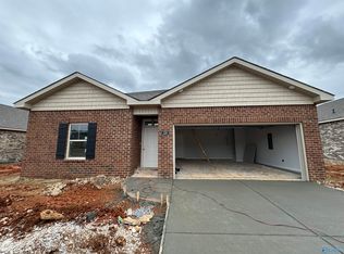 230 Antler Ridge Dr, Huntsville, AL 35811