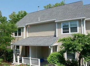 43 Hammond Pl, Woburn, MA 01801