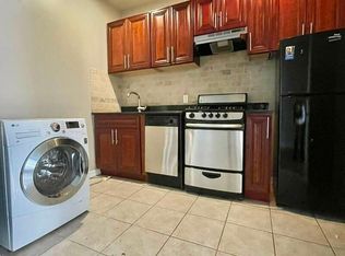 511 E 73rd St #16A, New York, NY 10021