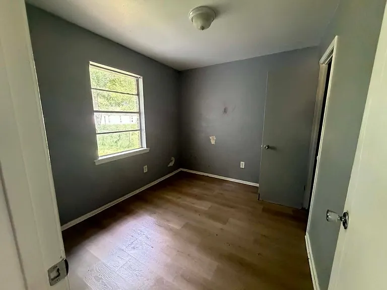 430 Fuller St — Photo 7