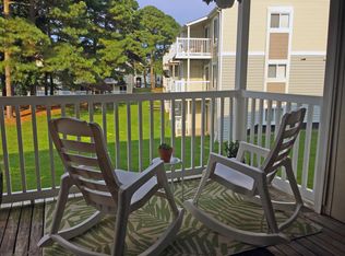 1325 Riverfront Ct APT 201, Virginia Beach, VA 23451