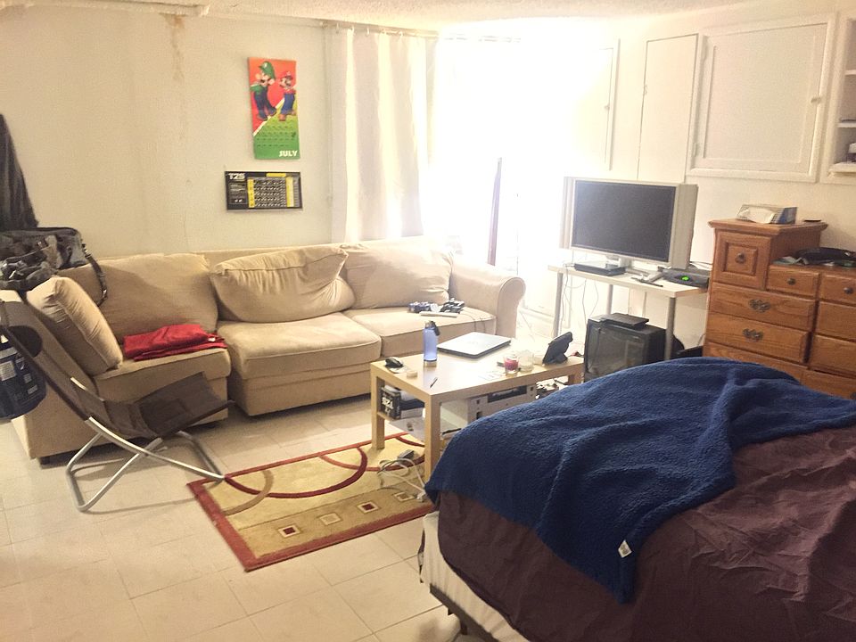 1st image of 2042 23rd St #1