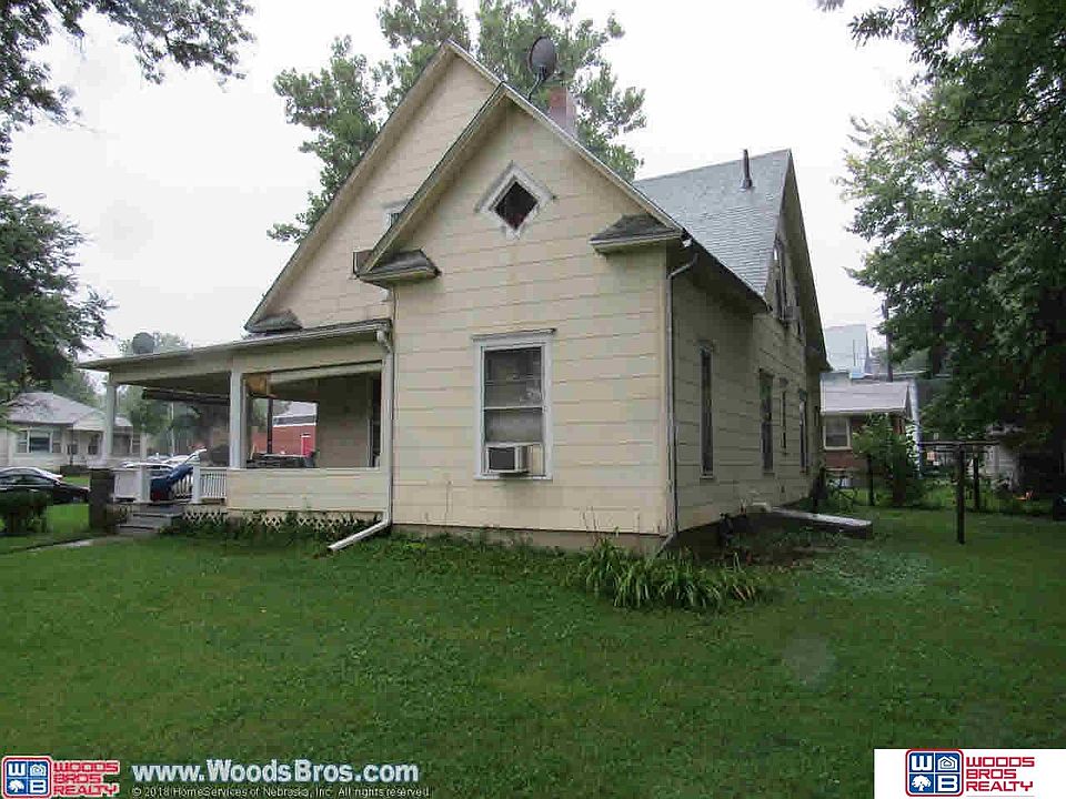 2nd image of 4943 Cleveland St
