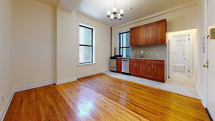 1st image of 324 W 84th St APT 33