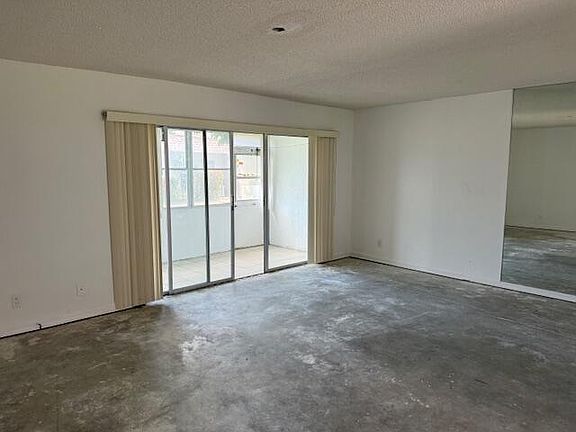 4th image of 300 Bonnie Boulevard #145