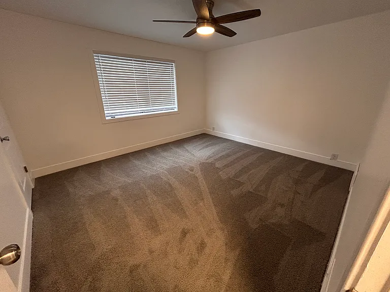 2170 E Fardown Ave — Photo 9