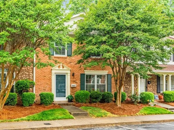 3212 Regents Park Ln Unit C, Greensboro, NC 27455